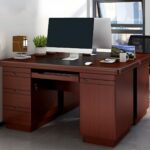 1400mm (55 inch) executive office desk - Image 2