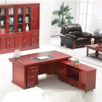1400mm Manager's Executive Desk with spacious work surface and modern design.